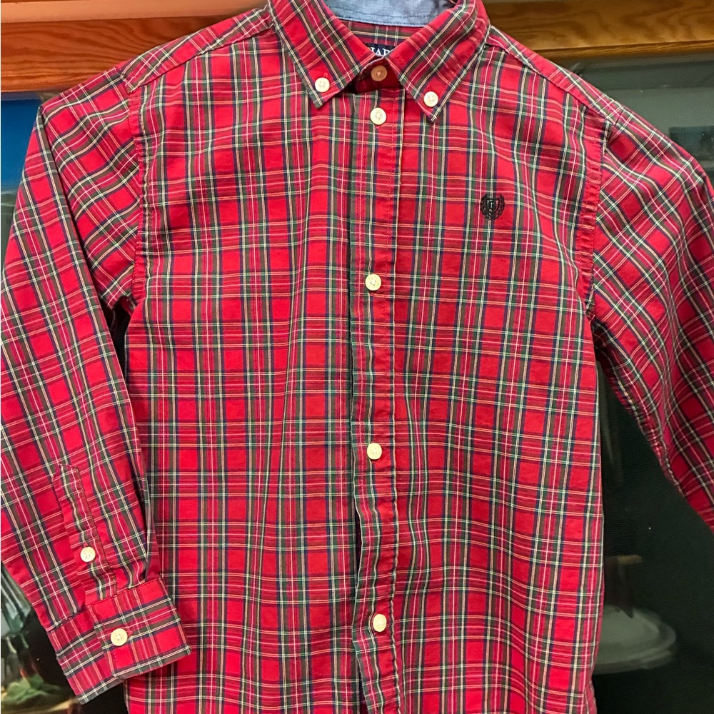Boys 6/7 Chaps Red-Plaid long-sleeved button-down Shirt.